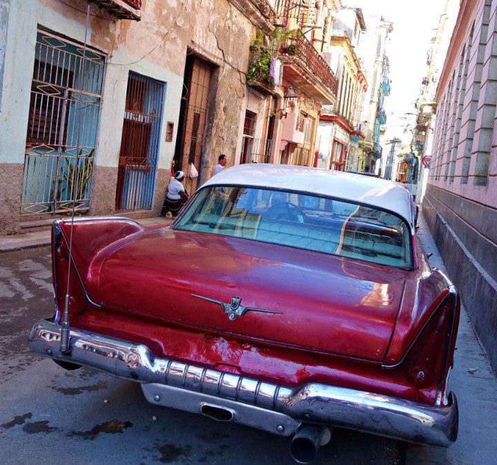 Havanna ist Musik. Bunt. Anders. Und wie aus einer anderen Zeit. Warum Kuba mich an meine Grenzen brachte. Und warum es definitiv eine Reise wert ist…
